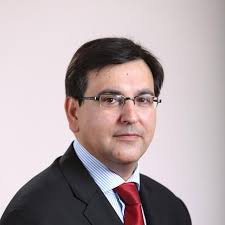 You are in your own ligue when it comes to beauty 👍😉