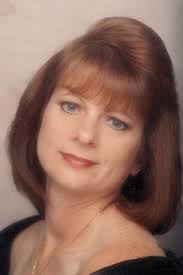 Gloria Mahoney's Instagram, Twitter & Facebook