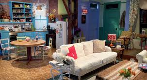 Ross's new girlfriend is nearly perfect until he discovers her apartment is very dirty. The Scoop On Monica S Apartment In Friends The Place Where Friendship Is Forever