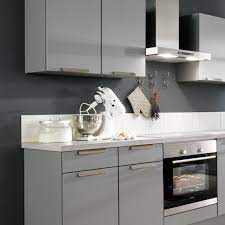 Application de la résine de finition enfilez vos gants de protection. Renover Et Recouvrir Un Plan De Travail De Cuisine Blog But