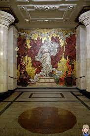 Günstig mit dem zug nach sankt petersburg? Die Schonsten Metrostationen In Sankt Petersburg Mit Bildern