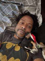 Adopted beagle Oakley brings joy and calmness