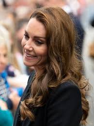 📍Princess Catherine and Prince William watch the tributes at Sandringham  On this day (15th of September) in 2022, Catherine and William visited  Sandringham to watch the tributes left by the people to