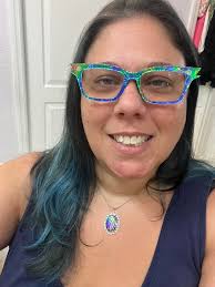 Jen Magnolia-Pulliam did so great with my snoopy windows!