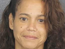 Dana Muniz's Instagram, Twitter & Facebook