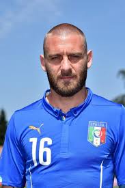Io mi sono permesso in questi 16 anni un lusso che a roma si sono permessi in pochi: Daniele De Rossi Photostream Italy Team Daniele De Rossi Team Photos