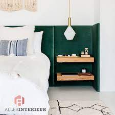 inspiratie bedden combineer hout en velours in je bed groen fluweel hoofdbord met geintegreerde nachtplankjes home decor bedroom decor guest bedroom decor