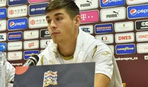 Картинки по запросу руслан малиновский фифа 21 Malinovskij Popal V Komandu Nedeli Fifa 19 Football Ua