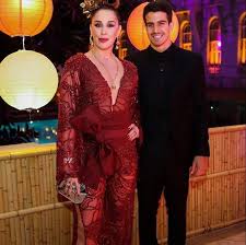 Enzo celulari news, gossip, photos of enzo celulari, biography, enzo celulari girlfriend list 2016. Aos 53 Anos Claudia Raia Quer Ser Mae Novamente Nosso Casamento Merece
