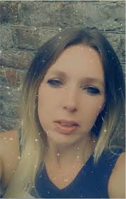 What are the benefits of playing the game without a team?