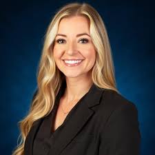 Darlene (Sharon) Teeter/Lake Norman Realty (@yourlakenormanagent) •  Instagram photos and videos