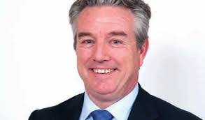 Fernando Muzquiz's Instagram, Twitter & Facebook