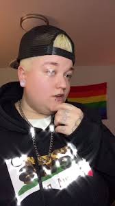 Sarah Hardison (@s_alene13)