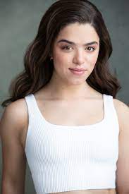 Alexandra Chaves - IMDb