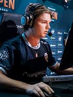 Tradeoffer kjaerbye's twitter kjaerbye's instagram instagram.com kjaerbye's twitch twitch.tv kjaerbye's facebook facebook.com. Markus Kjaerbye Kjaerbye Spielerprofil Escene De