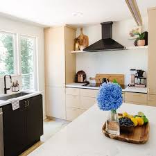 Kitchen doors, wooden doors, furniture doors. Modern Kitchen Black White And Wood Kitchen Two Tone Kitchen White Oak Kitchen Cabinets Neutral Kitchen Kitchendesign Kitchen Modern Design Black White