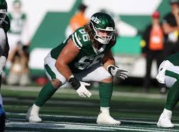 New York Jets, offensive lineman Joe Tippmann agree to contract 