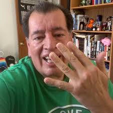 What do karaoke singers appreciate most about karaoke shows?