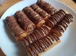 1 sachet susu kental manis 3. Foodpornmalaysia On Twitter Resepi Popis Popia Pisang Bahan2nya Kulit Popia Pisang Bancuhan Tepung Gandum Utk Lekatkan Popia Susu Pekat Guna Utk Topping Cheese Jem Coklat Pilihan Serbuk Oreo Cheedar Cheese Cornflakes Nestum Https T Co Xathnyhrjr