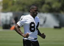 Antonio brown appeared on espn's first take this morning, and needless to say, his hair stole the the steelers wr is back with his whacky haircut that's so bad its laughable. No Chip On This Shoulder Raiders Antonio Brown Doesn T Carry Any Extra Motivation After His Pittsburgh Exit The Athletic