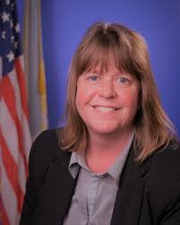 Jennifer Carrington's Instagram, Twitter & Facebook