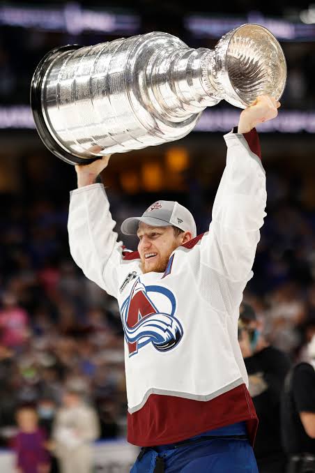 Extension For Nathan MacKinnon "Pretty Close"