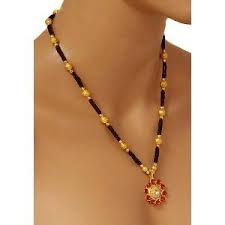 Mangala Sutra 101 How To Choose The Right One For You Overseashaadiblog Dream Jewelry Black Bead Necklace Beaded Jewelry