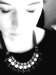 Risking Ruin (Pig & Barley): Wood, Mae: 9780986288647: Amazon.com: Books