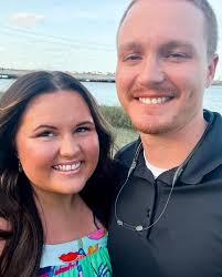 Ashley Lyde's Instagram, Twitter & Facebook