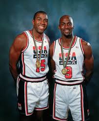 Is an american former professional basketball player and former president of basketball operations of the los ang. Cuanto Mide Magic Johnson Altura Real Height