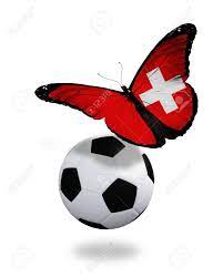Der fußball hat sich zu einer sportart entwickelt, in der immer mehr frauen und mädchen an dieser sportart gefallen finden. Concept Schmetterling Mit Schweizer Flagge Fliegen In Der Nahe Des Balles Wie Fussball Spielen Lizenzfreie Fotos Bilder Und Stock Fotografie Image 14794199