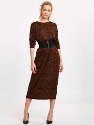 Lcw Bayan Elbise Modelleri Siyah Midi Uzun Kol Kemerli Leopar Desenli Elbise Siyah Stiletto Ayakkabi Elbise Elbise Modelleri Moda Stilleri
