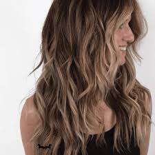 The underneath sections of the hair do not get highlights when receiving a partial highlight. 50 Stunning Highlights For Dark Brown Hair