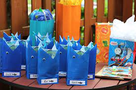 Planing designing and styling by laurie figueroa of trendy events. Pin By Natalie Leotta On Birthdays Shark Themed Birthday Party Shark Themed Party Pool Birthday Party