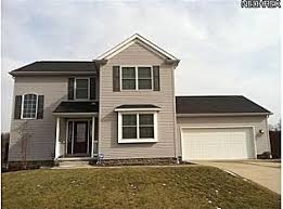 1472 Woodforest St Nw Massillon Oh 44647 Zillow Home Family Outdoor Structures Building