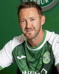 Hibernian seal deal to bring Aiden McGeady back to Scotland