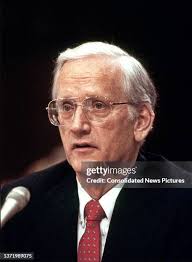 1,039 William Sessions Photos & High Res Pictures