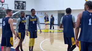 The two first met at a ucla women's basketball game when cheney. A First For The Holiday Family And The Nba Three Brothers To Share The Court Saturday Night The Athletic