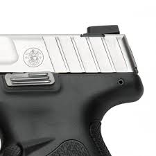 Magazine body constructed of heat treated steel with black oxide finish. S W Sd40 Ve Crimson Trace Tactical Light 14 Round Promo Kit Smith Wesson