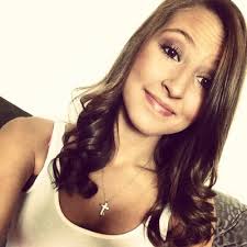 Kayla Riedel's Instagram, Twitter & Facebook