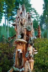 Fairy Houses For The Garden Fairy Garden Zone Fairy Townhouse Jardin De Maison Feerique Jardinage De Fee Cabane Dans Les Arbres Feerique