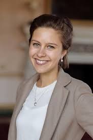 What Philosophy Can Teach You About Being a Better Leader: Reynolds, Alison,  Goddard, Jules, Houlder, Dominic, Lewis, David Giles: 9780749493165:  Amazon.com: Books