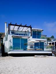 Frameless glass pool fence | demax arch. 17 Stunning Glass Balcony House Design Ideas