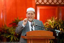 Ceramah timbalan menteri besar kelantan (1), dato' ahmad yaakob pada 3 ogos 2009 sempena ekspedisi ahli parlimen ke. Majlis Sambutan Hari Integriti Peringkat Negeri Kelantan 2017 Dan Majlis Penyampaian Sijil Tasawwur Islam Siri Iv Tahun 2017 Disempurnakan Oleh Yb Dato Timbalan Menteri Besar Kelantan Majlis Ini Diadakan Di Dewan Bunga