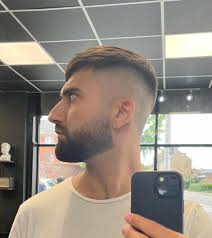 who is currently the best barber for western bearded men in Hanoi?