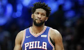 Get a new joel embiid jersey or other gear, and check out the rest of our joel embiid gear for any fan. Joel Embiid Et Les Sixers Se Rassurent La Frayeur Pour Derrick Jones Jr