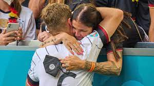 Maybe you would like to learn more about one of these? Em 2021 Joshua Kimmich Und Co Dfb Stars Vermissen Ihre Kinder