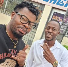 👉História por detrás da origem do nome da rua da “Dirá”, no Zango. O nome  surgiu em 2013 por intermédio do Sr. Francisco, pai da menina Dirá que  pretendia orientar os convidados