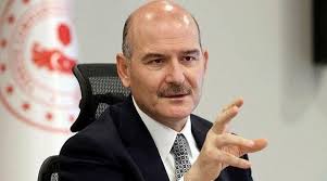 İçişleri bakanı süleyman soylu, gazeteciler hadi ve süleyman özışık hakkında hakaret, iftira ve örgüt içindeki hiyerarşik yapıya dahil olmamakla birlikte örgüte bilerek ve isteyerek yardımdan suç duyurusunda bulundu. Fqytzob1mkcgdm