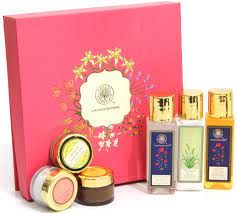 Make her birthday special with personalized gifts. Creative Gifts For Girlfriend Online Gifts Store India